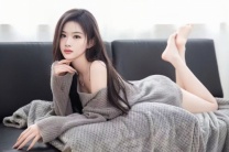 亲们 中国刚到米兰00后美女大长腿美人！服务态度都很好哦