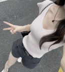 华人街附近按摩店有年轻漂亮的小姐姐 店里环境好服务态度好 另外有足疗推拿刮痧拔罐一条龙服务 欢迎小哥哥老板光临 微信Li2072085608