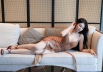 普拉托中国街刚从中国出来的小姐姐，年纪23到28岁，身材苗条广式服务哦，颜值满分，服务绝对一流，价格特别实惠 ，让你花钱不多，可以享受高质量的服务，环境安静，停车方便